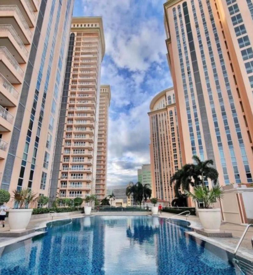 Venice Luxury Residences Тагіг Екстер'єр фото