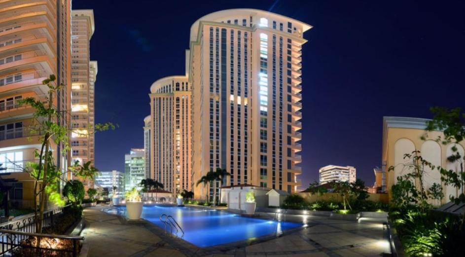Venice Luxury Residences Тагіг Екстер'єр фото